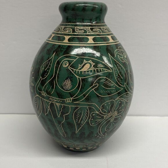 Pottery Vase Butterfly Lizard Birds Signed 2016 Handcrafted Costa Rica - Read - Picture 3 of 10